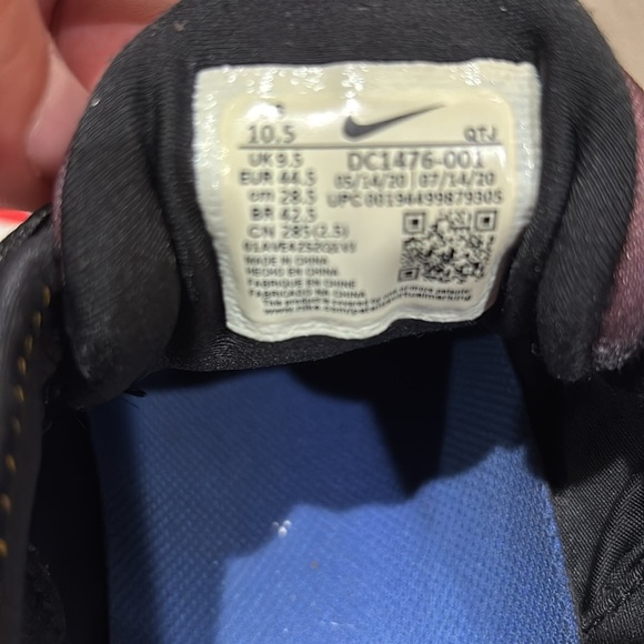 Nike VaporMax Plus in Blue and Red - Picture 7 of 9